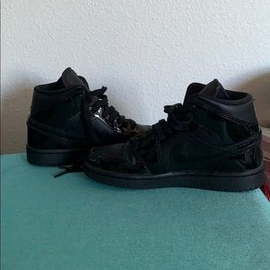 Jordan 1 Hightop All Black size 5 Women